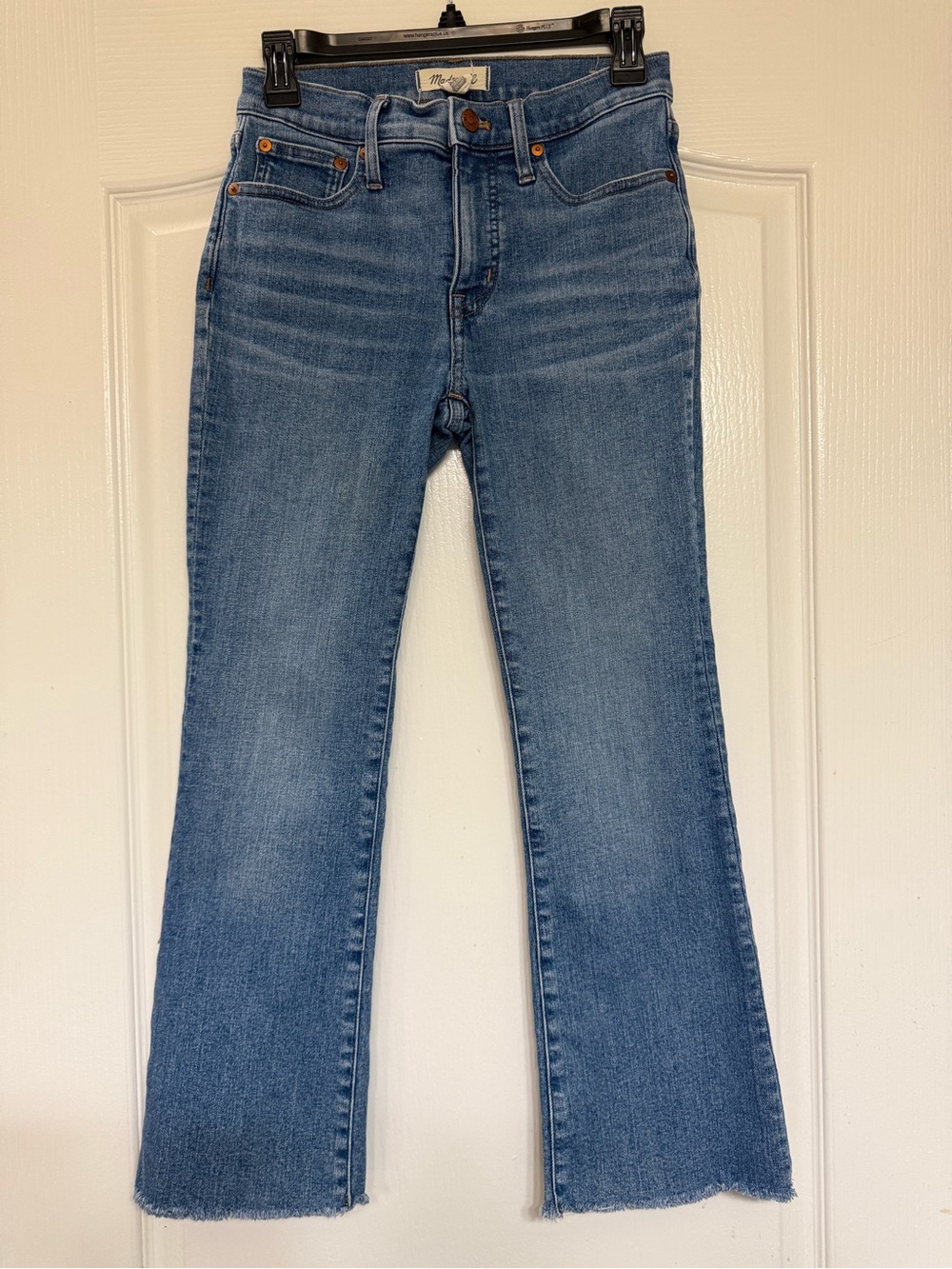 Madewell Mid-Rise Kick Out Jeans Sz 25 Raw Hem Medium Wash Straight Leg